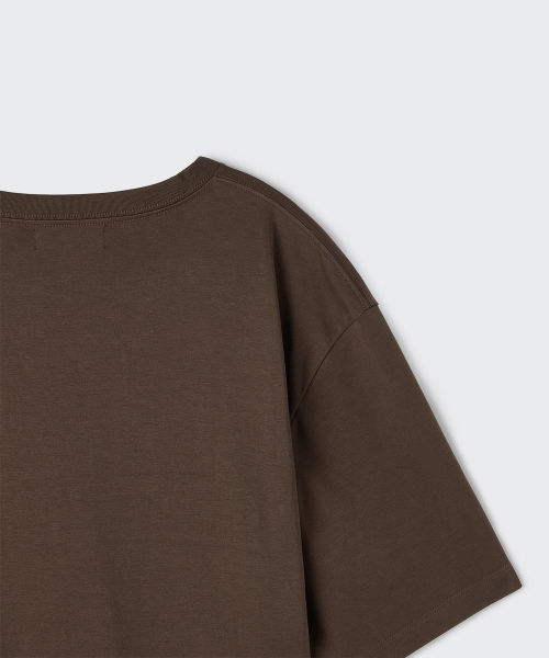 MUSINSA STANDARD（ムシンサスタンダード）の「[プラス] 記者 コットン レギュラークルーネックTシャツ [ブラウン]（Tシャツ/カットソー・メンズ・その他・SMALL/MEDIUM/LARGE/X-LARGE/2XL/3XL）」の5枚目の写真
