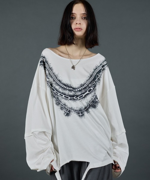 ERAR(エラー)の「【ERAR】ワイドネックフェイクレイヤードネックレスプリントダメージロンT(Tシャツ/カットソー・メンズ・ブラック系1/ホワイト系1/ブラック系2・XL/L/M/S)」の2枚目の写真