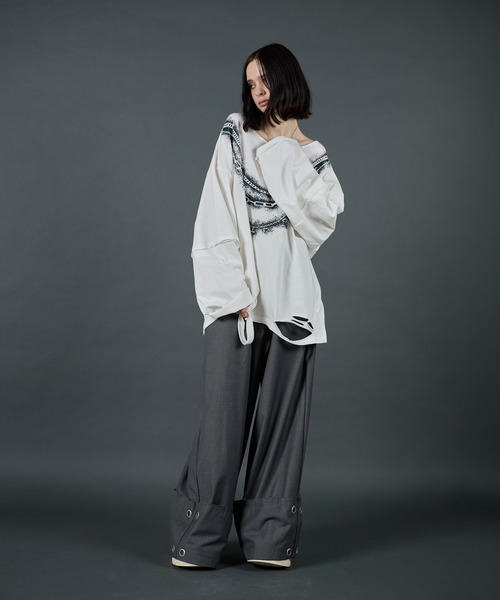 ERAR(エラー)の「【ERAR】ワイドネックフェイクレイヤードネックレスプリントダメージロンT(Tシャツ/カットソー・メンズ・ブラック系1/ホワイト系1/ブラック系2・XL/L/M/S)」の14枚目の写真