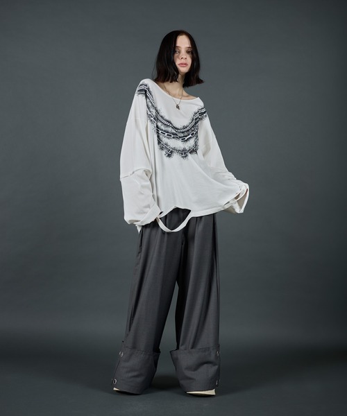 ERAR(エラー)の「【ERAR】ワイドネックフェイクレイヤードネックレスプリントダメージロンT(Tシャツ/カットソー・メンズ・ブラック系1/ホワイト系1/ブラック系2・XL/L/M/S)」の13枚目の写真