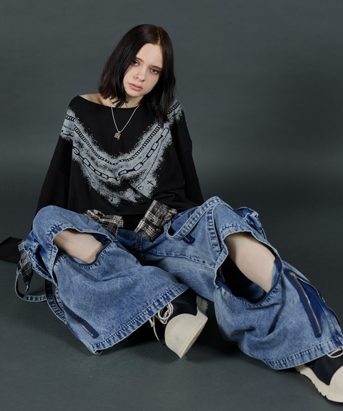 ERAR(エラー)の「【ERAR】ワイドネックフェイクレイヤードネックレスプリントダメージロンT(Tシャツ/カットソー・メンズ・ブラック系1/ホワイト系1/ブラック系2・XL/L/M/S)」の22枚目の写真