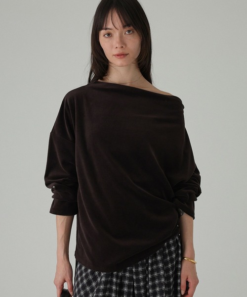 BABYLONE（バビロン）の「ベロアニュアンスロングスリーブプルオーバー［洗濯可］（Tシャツ/カットソー・レディース・ブラウン/ブラック/グレー・フリー）」の3枚目の写真