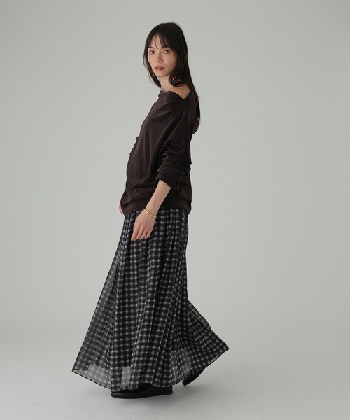 BABYLONE（バビロン）の「ベロアニュアンスロングスリーブプルオーバー［洗濯可］（Tシャツ/カットソー・レディース・ブラウン/ブラック/グレー・フリー）」の9枚目の写真