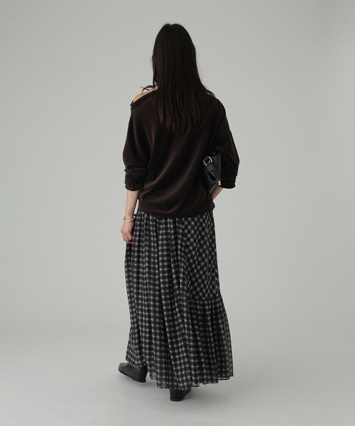 BABYLONE（バビロン）の「ベロアニュアンスロングスリーブプルオーバー［洗濯可］（Tシャツ/カットソー・レディース・ブラウン/ブラック/グレー・フリー）」の10枚目の写真