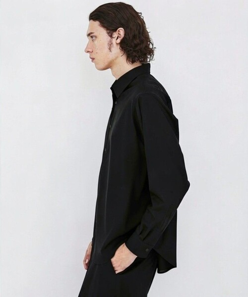UNITED TOKYO(ユナイテッドトウキョウ)の「【新作】WOOL NYLON RIPSTOP ロングスリーブシャツ |撥水/軽量/通気性/防汚/防臭/耐久/シワ防止(シャツ/ブラウス・メンズ・ライトグレー/ブラック/カーキ・2/1)」の18枚目の写真
