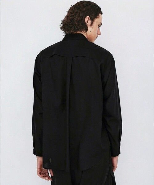 UNITED TOKYO(ユナイテッドトウキョウ)の「【新作】WOOL NYLON RIPSTOP ロングスリーブシャツ |撥水/軽量/通気性/防汚/防臭/耐久/シワ防止(シャツ/ブラウス・メンズ・ライトグレー/ブラック/カーキ・2/1)」の19枚目の写真