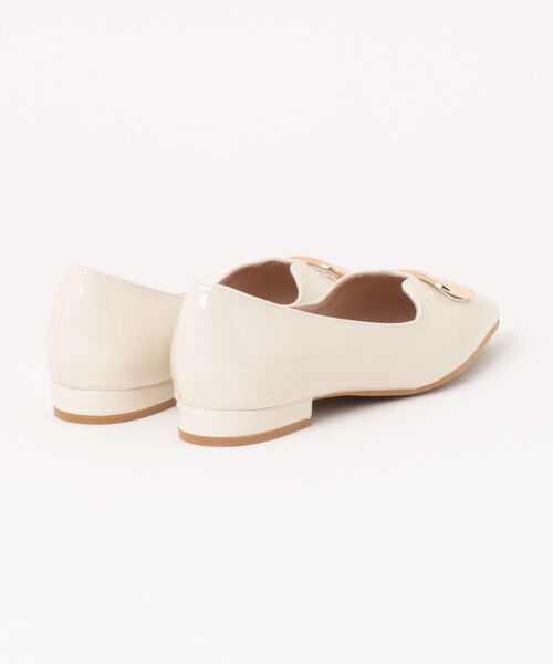 Fabby fabby(ファビィーファビィー)の「メタルモチーフポインテッドトゥパンプス(パンプス・レディース・ブラック/オフホワイト・MEDIUM/LARGE/SMALL)」の3枚目の写真
