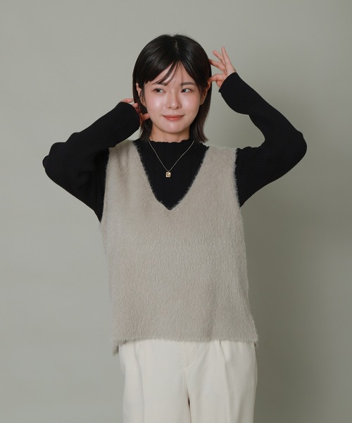 シャギーVネックニットベスト（ベスト）｜libelle more（リベル モア