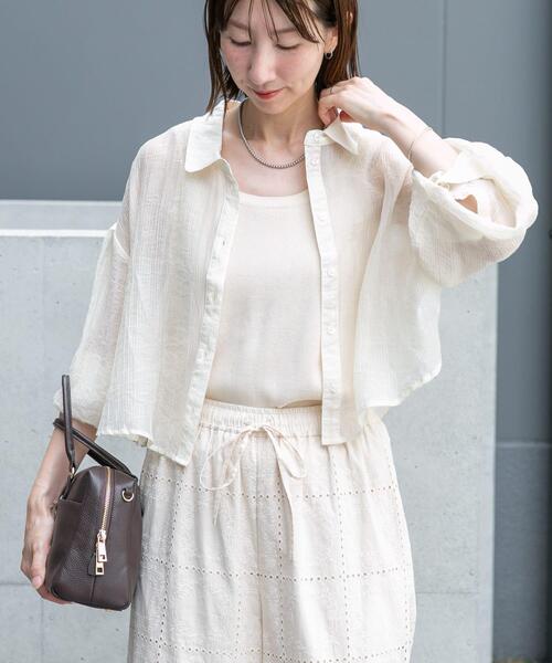 ITEMS URBANRESEARCH（アイテムズ アーバンリサーチ）の「シアークロップドボリュームスリーブシャツ（シャツ/ブラウス・レディース・オフホワイト/オレンジ系その他/ブラック・FREE）」の7枚目の写真