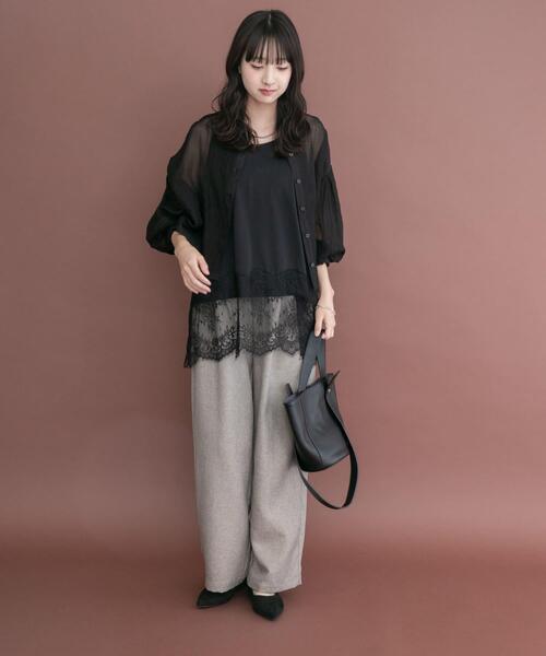 ITEMS URBANRESEARCH（アイテムズ アーバンリサーチ）の「シアークロップドボリュームスリーブシャツ（シャツ/ブラウス・レディース・オフホワイト/オレンジ系その他/ブラック・FREE）」の15枚目の写真