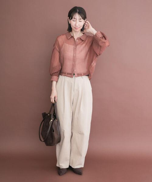 ITEMS URBANRESEARCH（アイテムズ アーバンリサーチ）の「シアークロップドボリュームスリーブシャツ（シャツ/ブラウス・レディース・オフホワイト/オレンジ系その他/ブラック・FREE）」の22枚目の写真