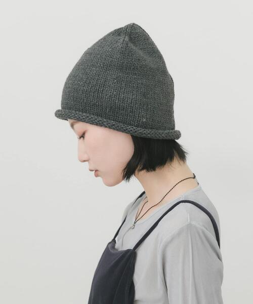 SMELLY(スメリー)の「ロールニットビーニー(ニットキャップ/ビーニー・レディース・ブラウン/チャコールグレー/アイボリー・-)」の15枚目の写真