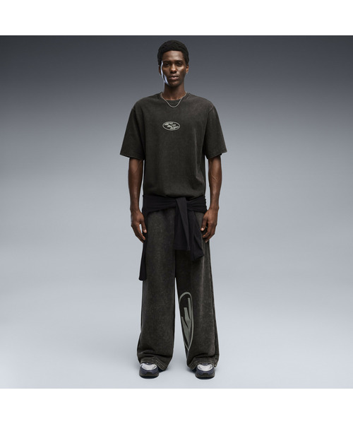 PUMA(プーマ)の「PUMA プーマ ユニセックス SPC ボクシー ウォッシュド グラフィック 半袖 Tシ(Tシャツ/カットソー・メンズ・ブラック/ダークグレー・LARGE/X-LARGE/SMALL/MEDIUM)」の8枚目の写真