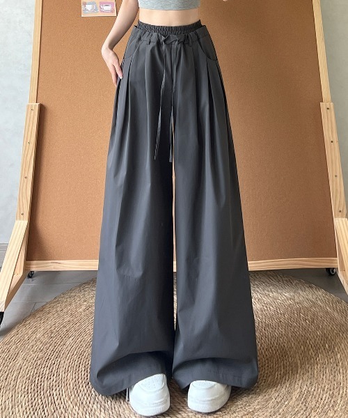 &soiree(アンドソワレ)の「ウエストレイヤードポケットタック入りワイドパンツ(その他パンツ・レディース・ホワイト/グレー/チャコール/カーキ・MEDIUM/LARGE/X-LARGE/SMALL)」の3枚目の写真