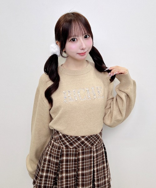 INGNI(イング)の「ビジューロゴもちもちニット(ニット/セーター・レディース・ブラック/ベージュ/ライトグレー/アイボリー・M)」の7枚目の写真