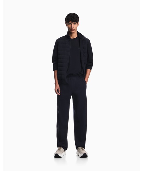 EMPORIO ARMANI（エンポリオアルマーニ）の「【エンポリオ アルマーニ】レギュラーフィット ダウンジャケット CAPSULE TRAVEL ESSENTIAL（ダウンジャケット/コート・メンズ・ネイビー・46/52/50/48）」の6枚目の写真