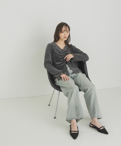 KBF（ケイビーエフ）の「ベロアペプラムトップス（Tシャツ/カットソー・レディース・ブラック/グレー/ブラウン・ONE）」の18枚目の写真