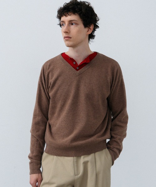 LURAKU(ルラク)の「【LURAKU】Cashmere Blend V-neck Knit / カシミヤブレンドVネックニット(ニット/セーター・メンズ・グレー/ブラック/ベージュ・MEDIUM/SMALL/LARGE)」の17枚目の写真