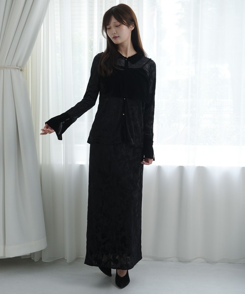 NOELA（ノエラ）の「ベロアオパールタイトスカート（スカート・レディース・ブラウン/ネイビー/ブラック・M/S）」の4枚目の写真