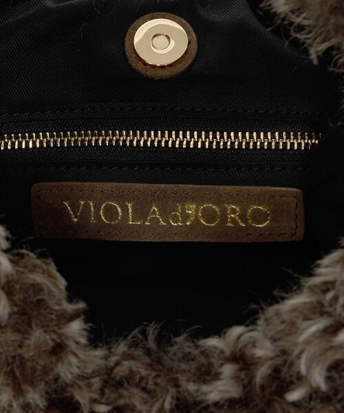 VIOLAd'ORO（ヴィオラドーロ）の「＜VIOLAd’ORO＞ELMO カーリー ワンショルダーバッグ（ショルダーバッグ・レディース・ダークブラウン・FREE）」の13枚目の写真
