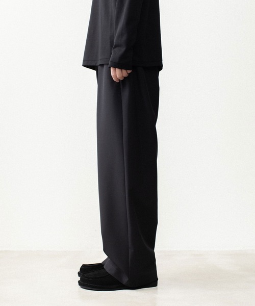 ATTACHMENT(アタッチメント)の「【 LIMITED 】2ウェイストレッチクロス 1タック トラウザーズ / PE 2WAY STRETCH CLOTH 1TUCK TROUSERS(スラックス・メンズ・ブラック/ダークグレー・1/2/4/3)」の7枚目の写真