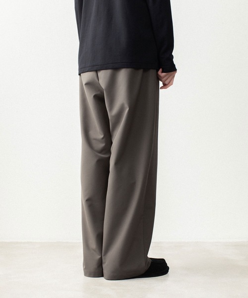 ATTACHMENT(アタッチメント)の「【 LIMITED 】2ウェイストレッチクロス 1タック トラウザーズ / PE 2WAY STRETCH CLOTH 1TUCK TROUSERS(スラックス・メンズ・ブラック/ダークグレー・1/2/4/3)」の17枚目の写真