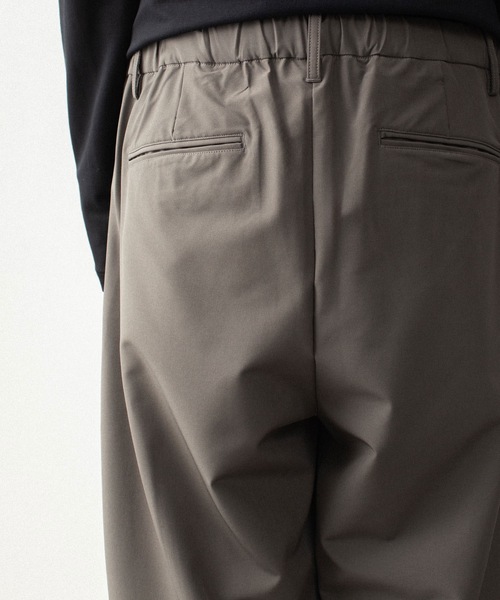 ATTACHMENT(アタッチメント)の「【 LIMITED 】2ウェイストレッチクロス 1タック トラウザーズ / PE 2WAY STRETCH CLOTH 1TUCK TROUSERS(スラックス・メンズ・ブラック/ダークグレー・1/2/4/3)」の14枚目の写真