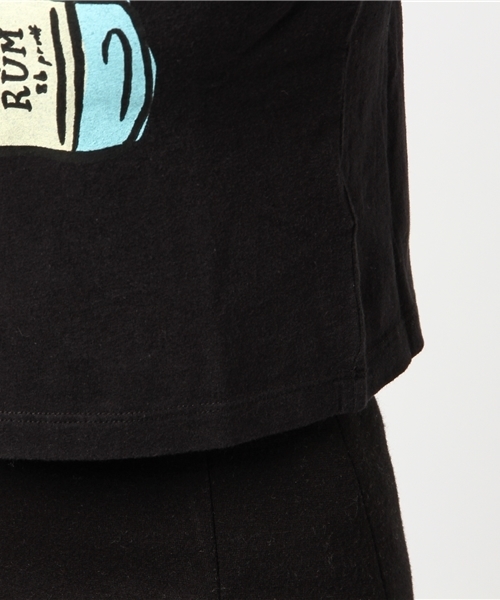 SLY（スライ）の「NAIJEL GRAPH RUM CROPPED T/SH（Tシャツ/カットソー・レディース・レッド/ブラック/ホワイト・2/1）」の8枚目の写真