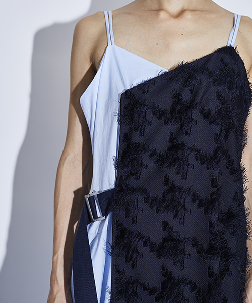 STUDIOUS（ステュディオス）の「カットジャカードアシンメトリーワンピース（ワンピース・レディース・ネイビー/オフホワイト・FREE）」の15枚目の写真