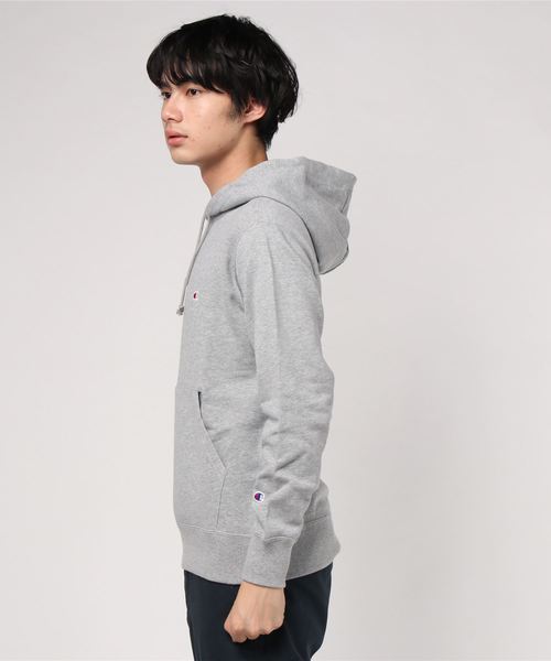 Champion（チャンピオン）の「【Champion/チャンピオン】スウェットパーカー（パーカー・メンズ・ブラック/ネイビー/グレー/オフホワイト・MEDIUM/LARGE/X-LARGE）」の5枚目の写真