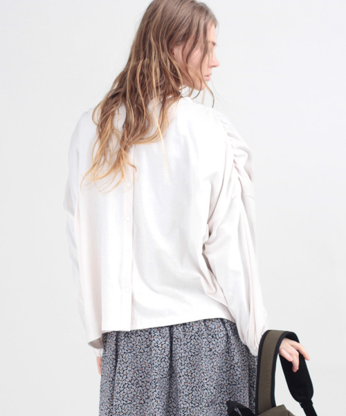 RNA-N（アールエヌエーエヌ）の「M1228 ショルダーギャザープルオーバー（Tシャツ/カットソー・レディース・ネイビー/オフホワイト/ミント・MEDIUM）」の6枚目の写真