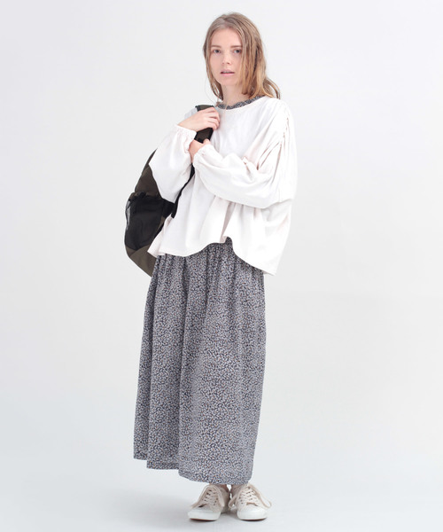 RNA-N（アールエヌエーエヌ）の「M1228 ショルダーギャザープルオーバー（Tシャツ/カットソー・レディース・ネイビー/オフホワイト/ミント・MEDIUM）」の8枚目の写真