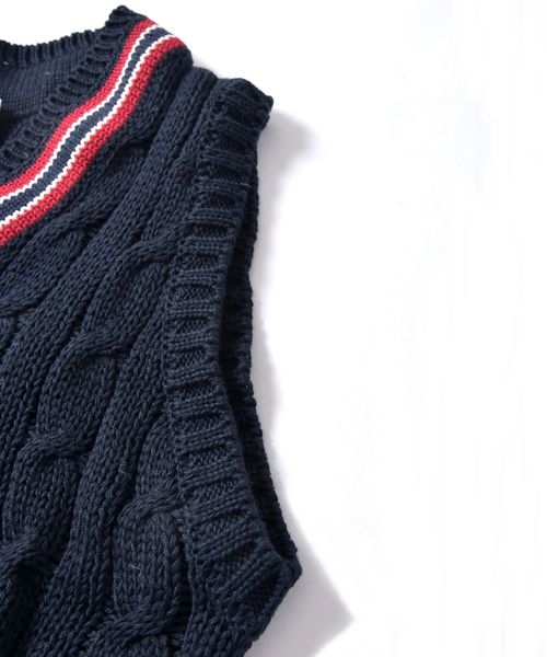 SHIPS JET BLUE（シップスジェットブルー）の「【MEN'S NON-NO 5月号 p.110掲載】James Charlotte×SHIPS JET BLUE: 別注 チルデンコットンベスト（ベスト・メンズ・ネイビー/ナチュラル・SMALL/MEDIUM/LARGE）」の12枚目の写真