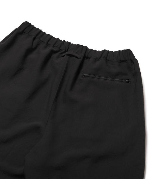 UNITED ARROWS & SONS(ユナイテッドアローズアンドサンズ)の「UNITED ARROWS & SONS by DAISUKE OBANA PE 2P SHORTS 19AW†(その他パンツ・メンズ・ブラック・L/M/S)」の4枚目の写真