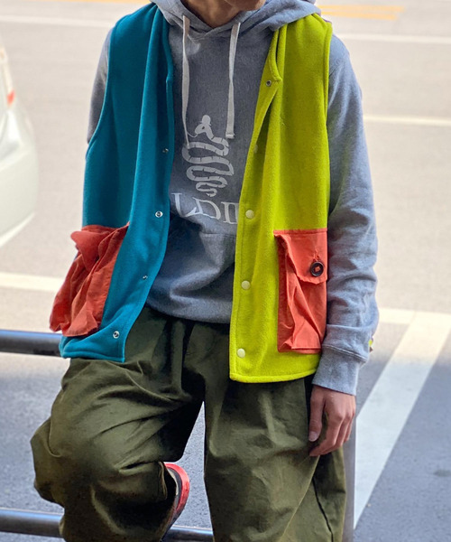 ALDIES(アールディーズ)の「Fleece Wide Vest / フリースワイドベスト(ベスト・メンズ・マルチ/ブラック/オリーブ・SMALL/MEDIUM)」の9枚目の写真
