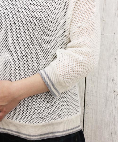Chico(チコ)の「衿ラインすかし柄ニット(ニット/セーター・レディース・ホワイト/グレー/ネイビー・FREE)」の5枚目の写真