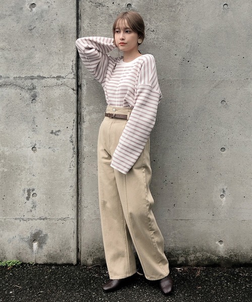 one after another NICE CLAUP(ワンアフターアナザーナイスクラップ)の「ハイウエストデニムパンツ(デニムパンツ・レディース・アイボリー/ネイビー/ベージュ/ブラック・SMALL/MEDIUM)」の16枚目の写真