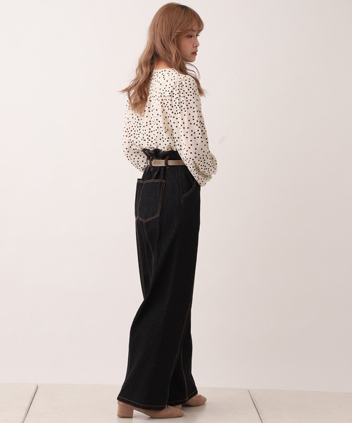 one after another NICE CLAUP(ワンアフターアナザーナイスクラップ)の「ハイウエストデニムパンツ(デニムパンツ・レディース・アイボリー/ネイビー/ベージュ/ブラック・SMALL/MEDIUM)」の17枚目の写真