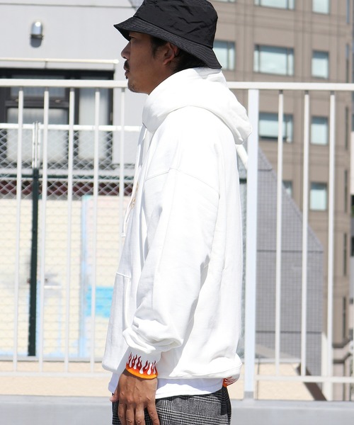 VANS　プルオーバーパーカー　White バンズ VANS パーカー プルオーバー 半袖 ロゴ M ホワイト レディース