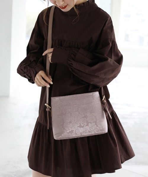 one after another NICE CLAUP（ワンアフターアナザーナイスクラップ）の「アソートミニショルダーバッグ（ショルダーバッグ・レディース・ブラウン/ブラウン系その他/モカ・FREE）」の5枚目の写真