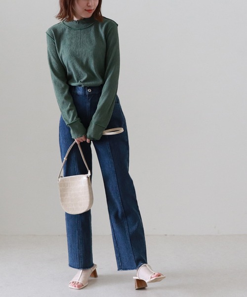 Cheek(チーク)の「型押しラウンドポシェット(ショルダーバッグ・レディース・ダークブラウン/アイボリー/キャメル・FREE)」の13枚目の写真