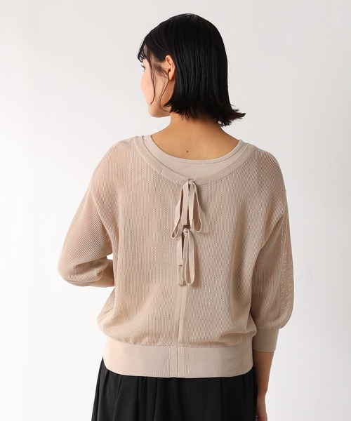 リボン付きベージュニットセーター Honeys（ハニーズ）の「インナー付後リボンニット（ニット