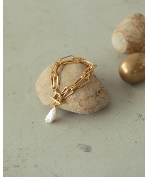 TODAYFUL(トゥデイフル)の「チェーンパールブレスレット(ブレスレット・レディース・ゴールド・FREE)」の5枚目の写真