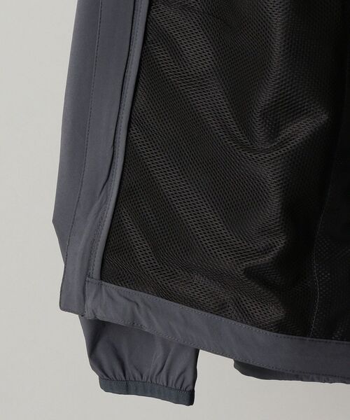 Russell Athletic(ラッセルアスレティック)の「【WEB限定/SHIPS別注】RUSSELL ATHLETIC: 4WAYストレッチ パッカブル ナイロン スタンド ジップ ブルゾン(ブルゾン・メンズ・チャコールグレー/ロイヤルブルー/ブラック・SMALL/MEDIUM/LARGE/X-LARGE)」の17枚目の写真