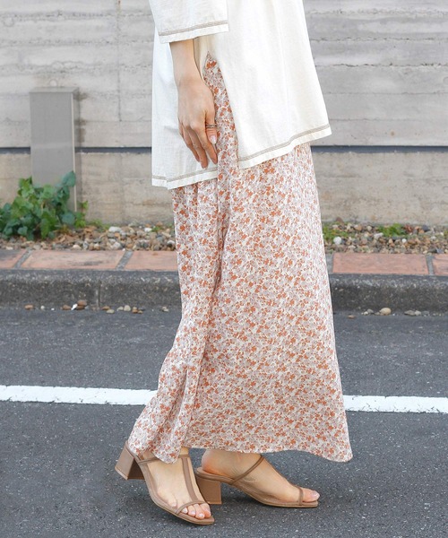 Crisp（クリスプ）の「フラワーフレアスカート（スカート・レディース・オレンジ/ブルー・FREE）」の19枚目の写真