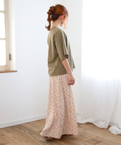 Crisp（クリスプ）の「フラワーフレアスカート（スカート・レディース・オレンジ/ブルー・FREE）」の5枚目の写真