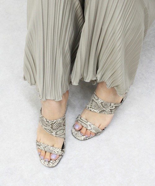 chocolates(チョコラテス)の「チャンキーヒールサンダル【日本製】(サンダル・レディース・ブラック/ブラウン系その他/パイソン・LL/S/M/L)」の13枚目の写真