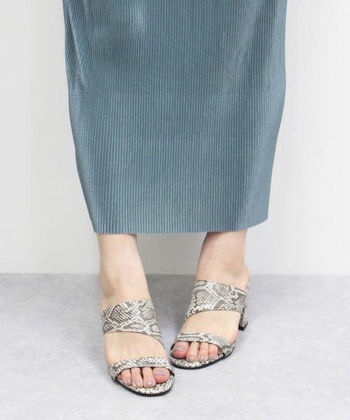 chocolates(チョコラテス)の「チャンキーヒールサンダル【日本製】(サンダル・レディース・ブラック/ブラウン系その他/パイソン・LL/S/M/L)」の9枚目の写真