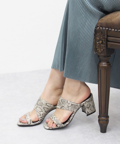 chocolates(チョコラテス)の「チャンキーヒールサンダル【日本製】(サンダル・レディース・ブラック/ブラウン系その他/パイソン・LL/S/M/L)」の21枚目の写真