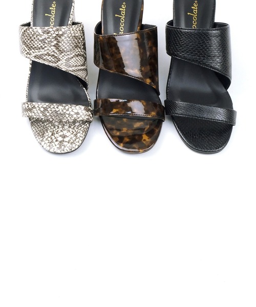 chocolates(チョコラテス)の「チャンキーヒールサンダル【日本製】(サンダル・レディース・ブラック/ブラウン系その他/パイソン・LL/S/M/L)」の5枚目の写真
